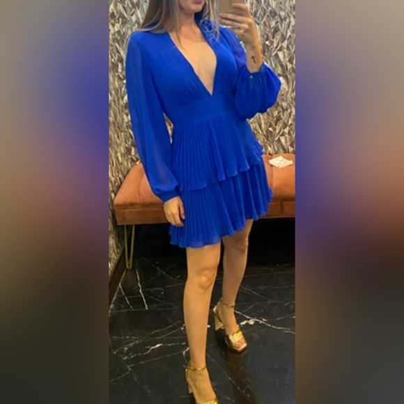 Dress - Picture 3 of 3